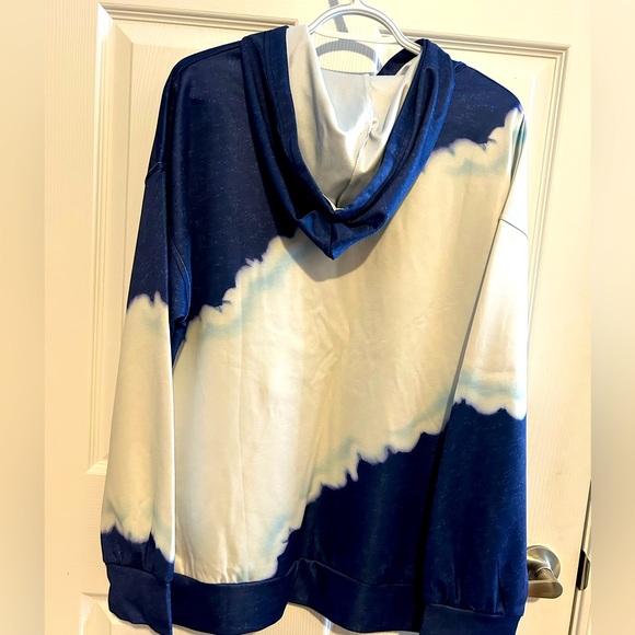 Blue and white tie dye Yellowstone hoodie - Picture 6 of 9